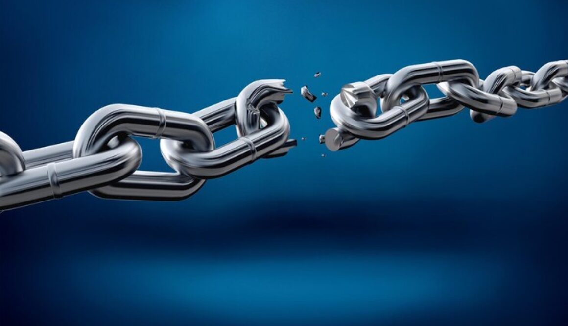 Steel crisis: The image shows a breaking chain, referring to the post covid steel crisis