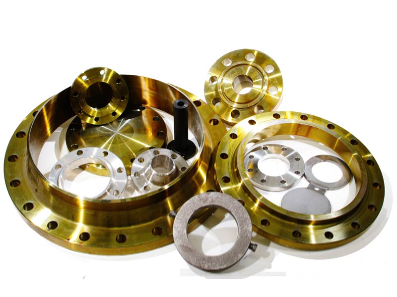The image shows flanges, an important connecting element in the world of industrial equipment.