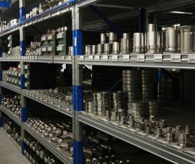 Metals for flanges and fittings: the image shows steel flanges, in an article on metals used for flanges and fittings.
